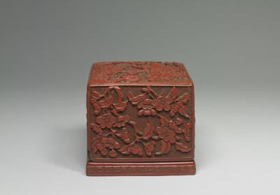 图片[3]-Rectangular box with figures in landscape/ Carved red lacquerware-China Archive